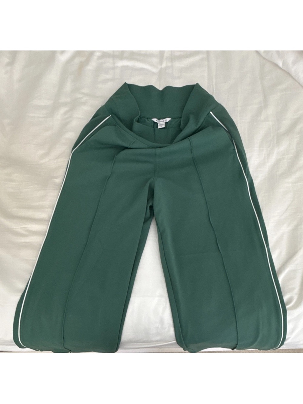 Athleta Sage Green Active Top - Picture 4 of 4